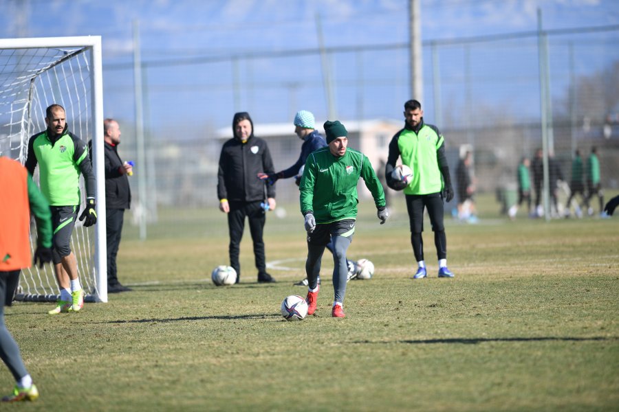 Bursaspor şut çalıştı