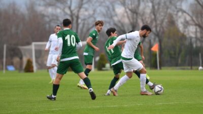 Bursaspor’dan sürpriz maç! Bakın hangi takımla oynadılar?
