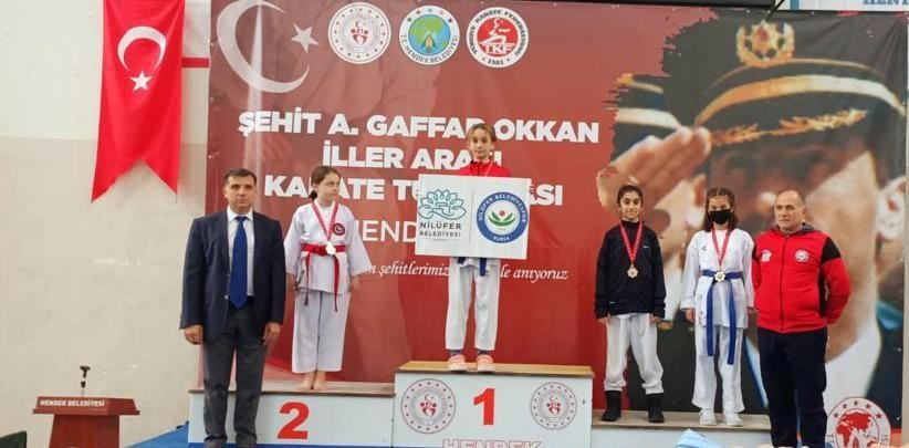 Nilüferli karatecilerden 7 madalya Nilüferli karatecilerden 7 madalya