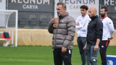 2.Lig’deki Bursa ekibi hocasını buldu! Bakın kiminle anlaştılar?