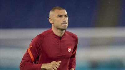 Burak Yılmaz koronavirüse yakalandı