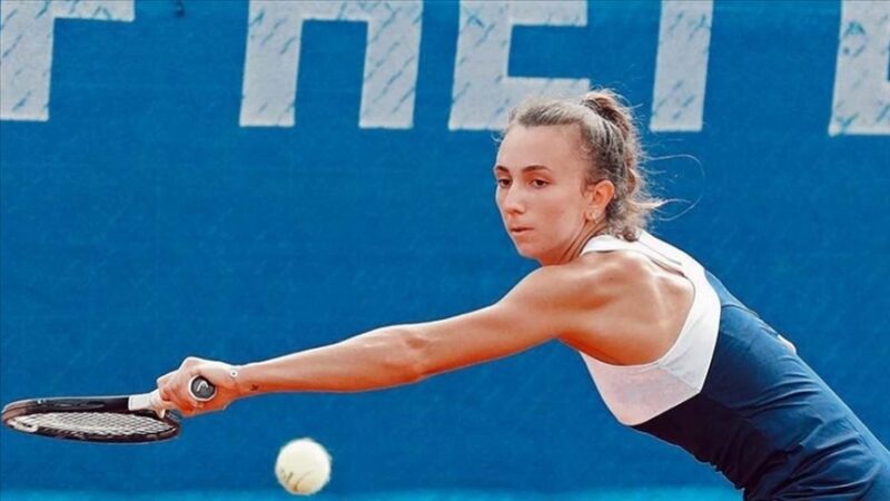 Milli tenisçi İpek Öz, İspanya'da düzenlenen W25 Rafa Nadal Academy