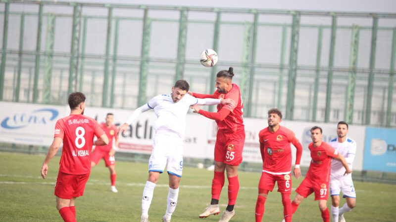 3.Lig’deki Bursa ekibinden 90+4 mucizesi! Resmen ‘Petrol’ buldu! Bursa Yıldırımspor, sahasında ağırladığı lider Batman Petrolspor'u 90+4. dakikada Fatih