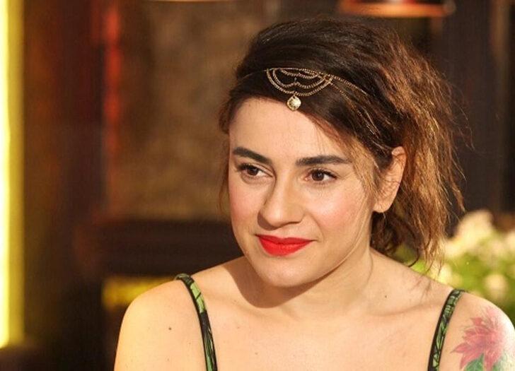 Ünlü şarkıcıdan şoke eden açıklama! Ona yakın olmak için cinsiyetini bile değiştirdi