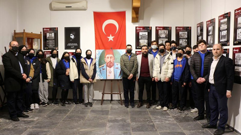 Abdülhamid Han Sergisine yoğun ilgi