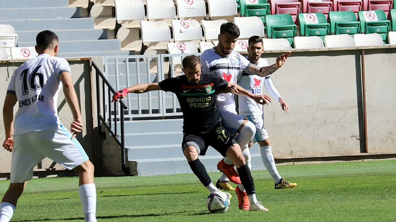 Bursa ekibi kazanmaya devam ediyor Play-off mücadelesi veren Amed Sportif'i deplasmanda tek golle mağlup eden