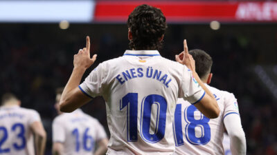 Gözler Enes Ünal’da