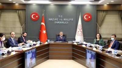 Bakan Nebati, Avrupa İmar ve Kalkınma Bankası Başkanı ile görüştü