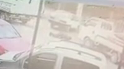 Görüntü Bursa’dan… Yayaya çarpıp kaçtı