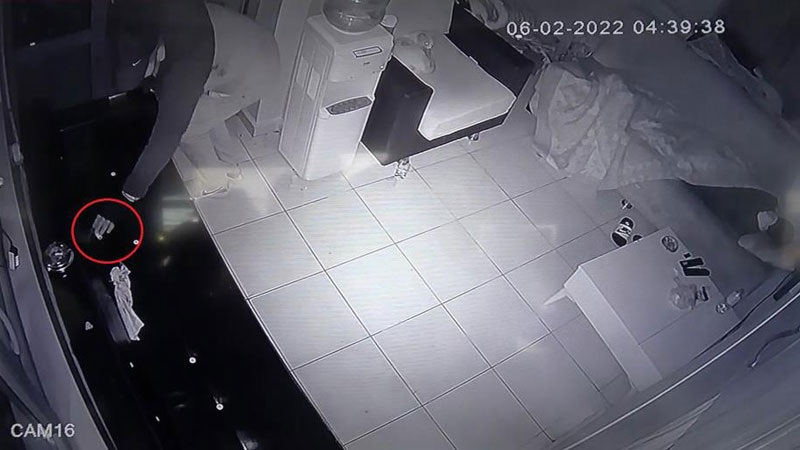 Bursa’da hırsızın cesareti şaşırttı