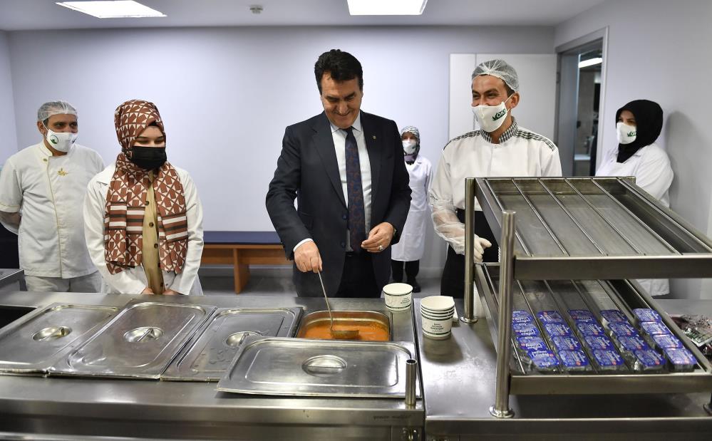 Osmangazi’de 365 gün kazanlar kaynıyor