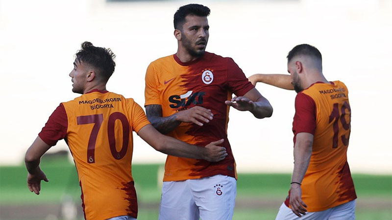 Galatasaray’da bir ayrılık daha