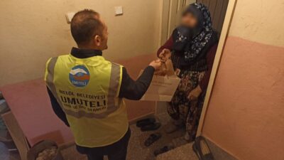 Bursa’da Umuteli ihtiyaç sahiplerini kandilde de yalnız bırakmadı