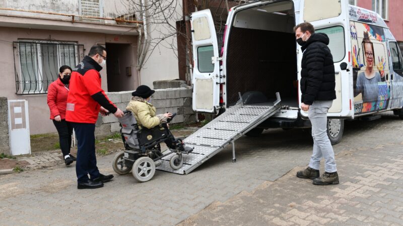 Mustafakemalpaşa Belediyesi’nden engelli vatandaşlara büyük kolaylık ‘’Engelsiz Şehir’’ olma yolunda projelerine hız kesmeden devam eden Mustafakemalpaşa