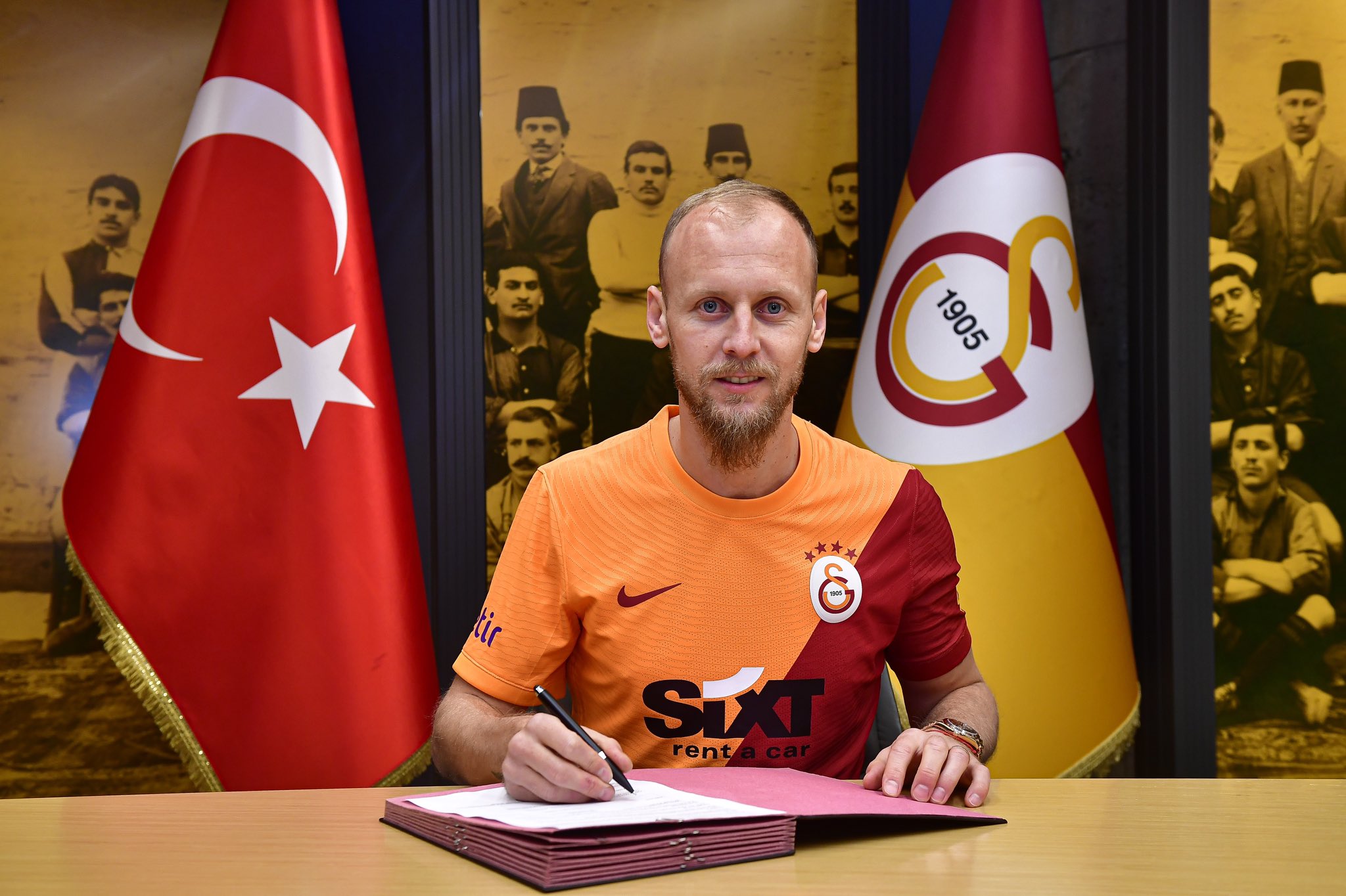 Semih Kaya yeniden Galatasaray’da Semih Kaya yeniden Galatasaray’da
