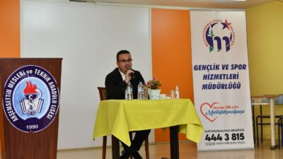 Mustafakemalpaşa Belediye Başkanı Mehmet Kanar öğrencilerle buluştu