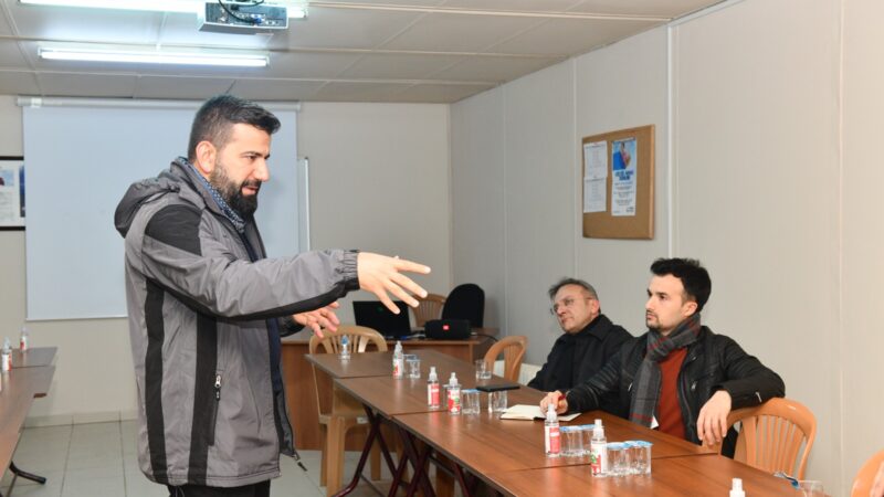 Mustafakemalpaşa Belediyesi Kültür İşleri Müdürlüğü tarafından açılan sinema atölyesi dersleri