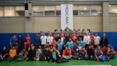 Nilüfer farka koştu