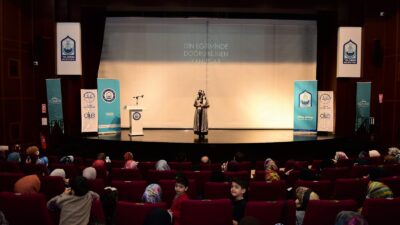 Yıldırım Belediyesi ve İlçe Müftülüğü Yıldırımlı kadınları Yazar Merve Gülcemal