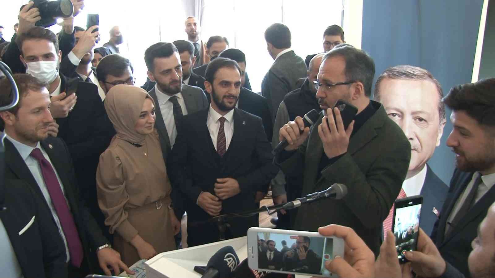 Ak Partili gençlerin toplantısına Tayyip Erdoğan sürprizi…