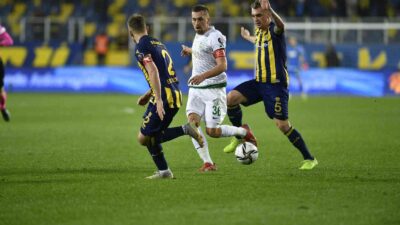 Bursaspor ß◊son 10 maçta 1’den fazla gol atamadı