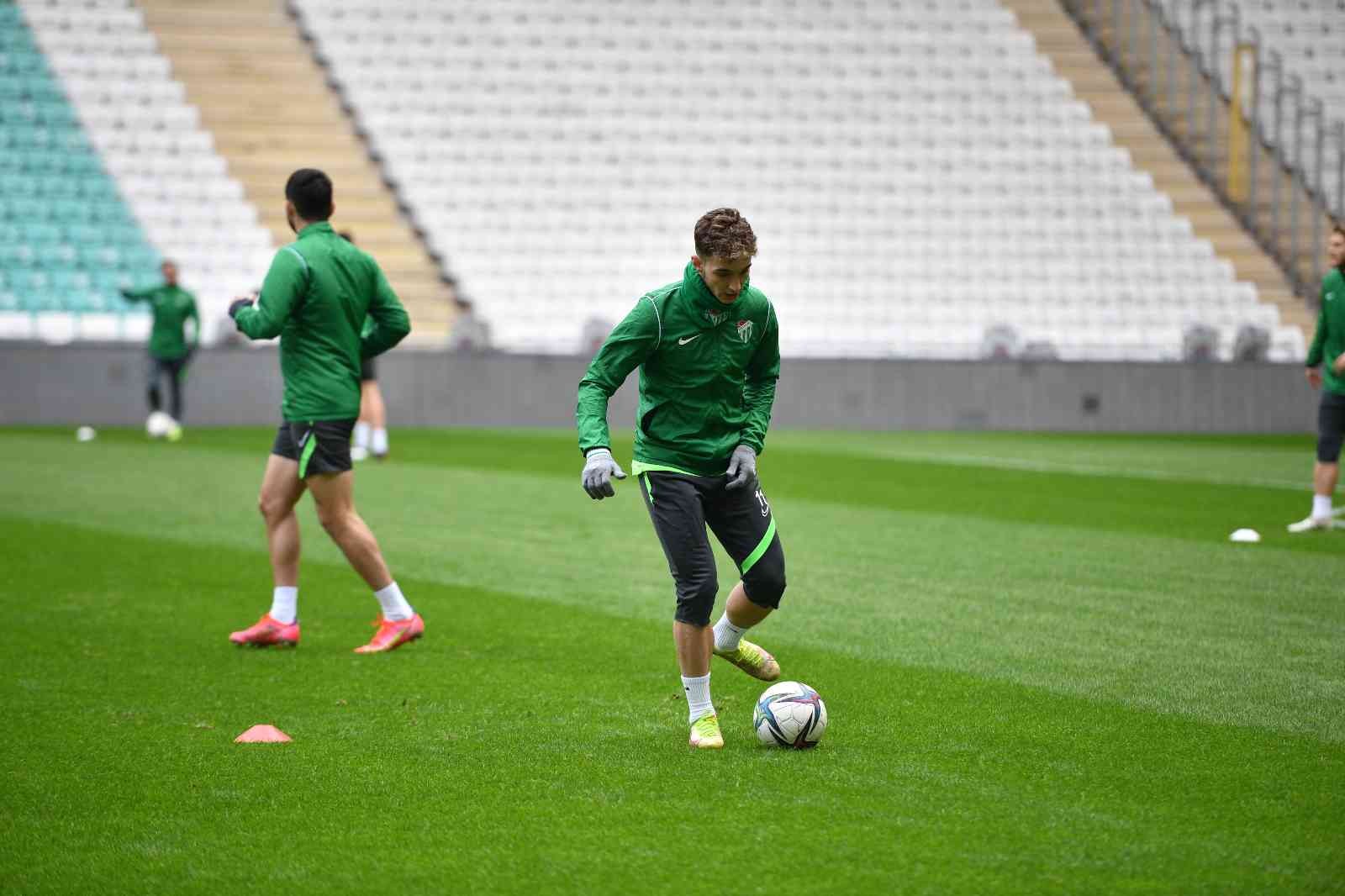 Bursaspor, Timsah Park’ta çalıştı