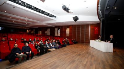 Dünya ve Türkiye ekonomisi İnegöl’de ele alındı