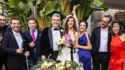 Siyah kuşaklı gelinliği takipçilerini ikiye böldü!