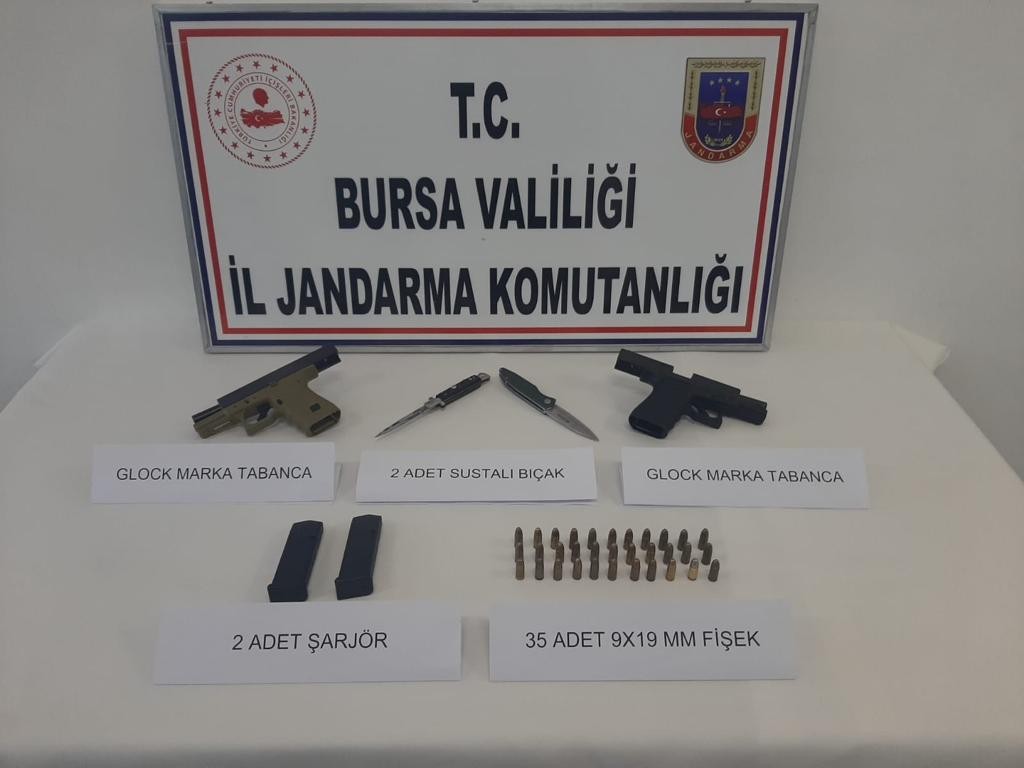 Jandarma’dan ruhsatsız silah operasyonu…