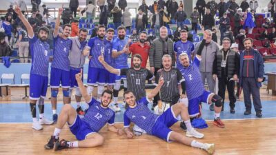 Türkiye Voleybol Federasyonu 2. Lig’de lider olarak mücadele eden Karacabey
