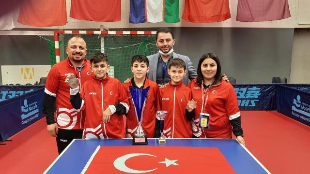 Millilerden masa tenisinde 6 madalya Millilerden masa tenisinde 6 madalya
