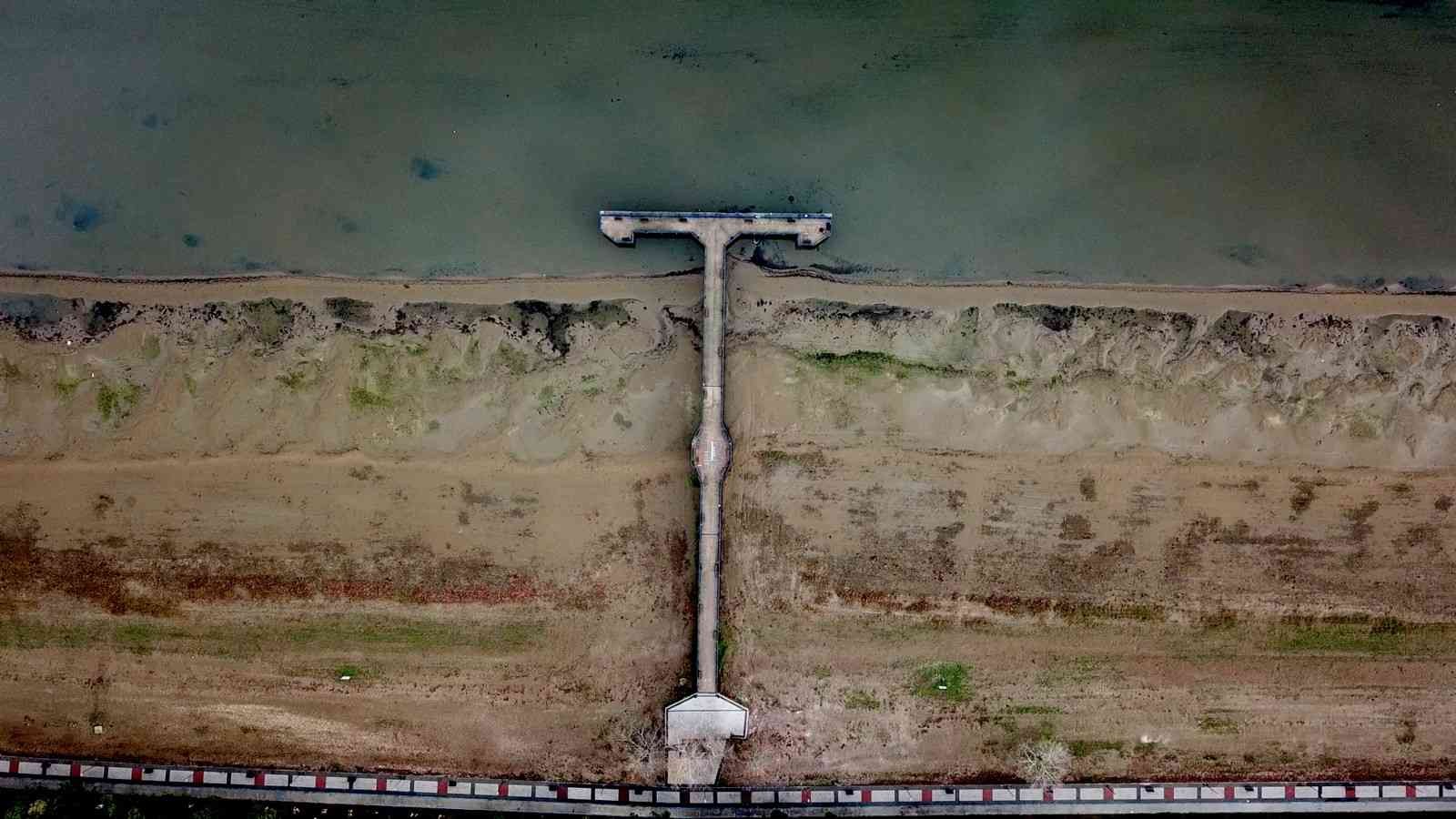 İznik Gölü kuruyor…Belgesel ile tehlikeye dikkat çekti