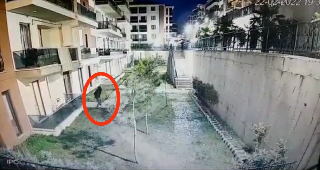 Görüntü Bursa’dan… Elinde döner bıçağıyla…