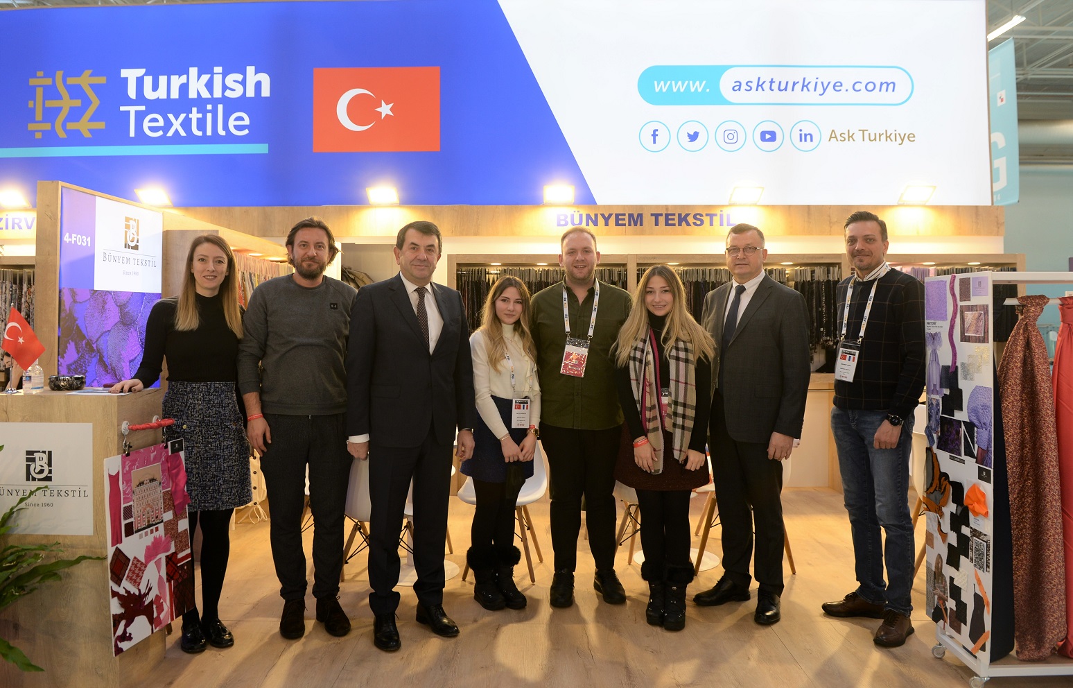 Bursa tekstili dünya sahnesinde! Paris’te devlerin ilgi odağı oldu… Bursa tekstili dünya sahnesinde! Paris’te devlerin ilgi odağı oldu…