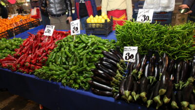 Bursa’da pazarlar yangın yeri gibi! Bu fiyatlar el yakıyor!