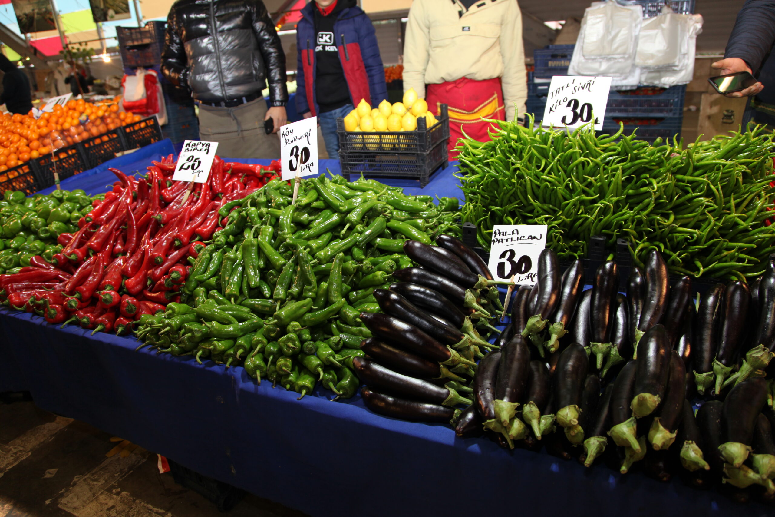 Bursa’da pazarlar yangın yeri gibi! Bu fiyatlar el yakıyor!