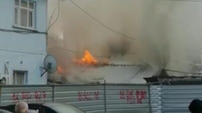 Bursa’da bu ev alev alev yandı!