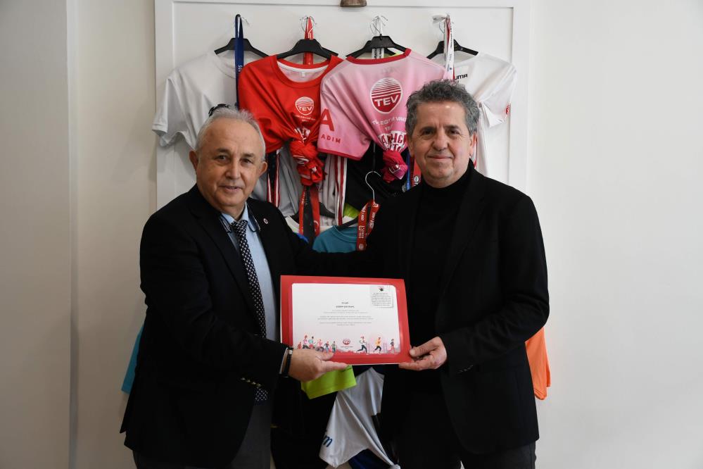 Bursa’da çok anlamlı bağış! Yarışlarda topladığı 388 bin TL’yi bakın ne için kullandı?