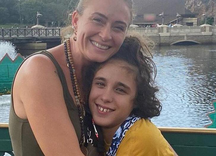 Ceyda Düvenci’den kızı Melisa’yı paylaştı! “İyi ki beni seçtin” Ceyda Düvenci’den kızı Melisa’yı paylaştı! “İyi ki beni seçtin”