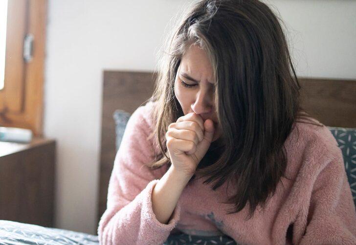 Herkesin aklında aynı soru: Covid-19 sonrası geçmeyen öksürük için ne yapmalı?