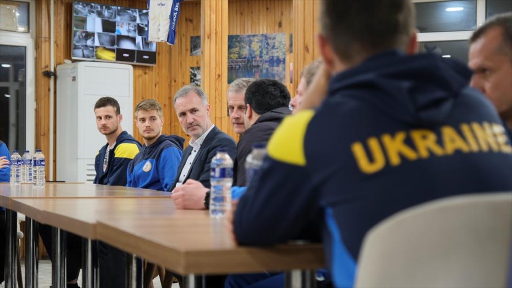 Ülkelerine dönemeyen Ukrayna Milli Takımı İnegöl’de misafir ediliyor
