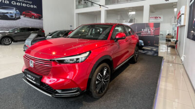 Honda C segmentindeki aracı HR-V e:HEV Honda’da!