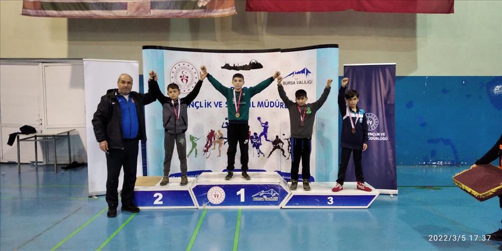 Bursa’ya damga vurdular Bursa’ya damga vurdular