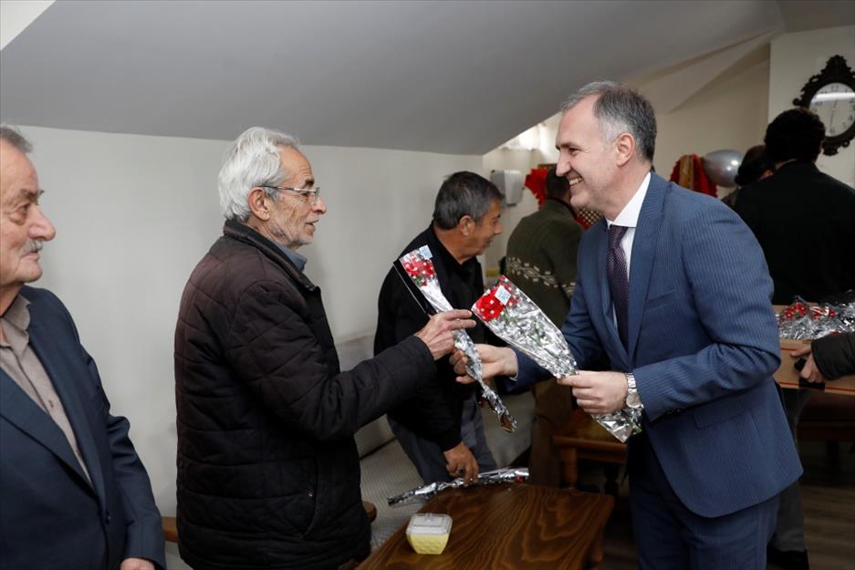 Başkan Taban’dan huzur evi sakinlerine sürpriz ziyaret