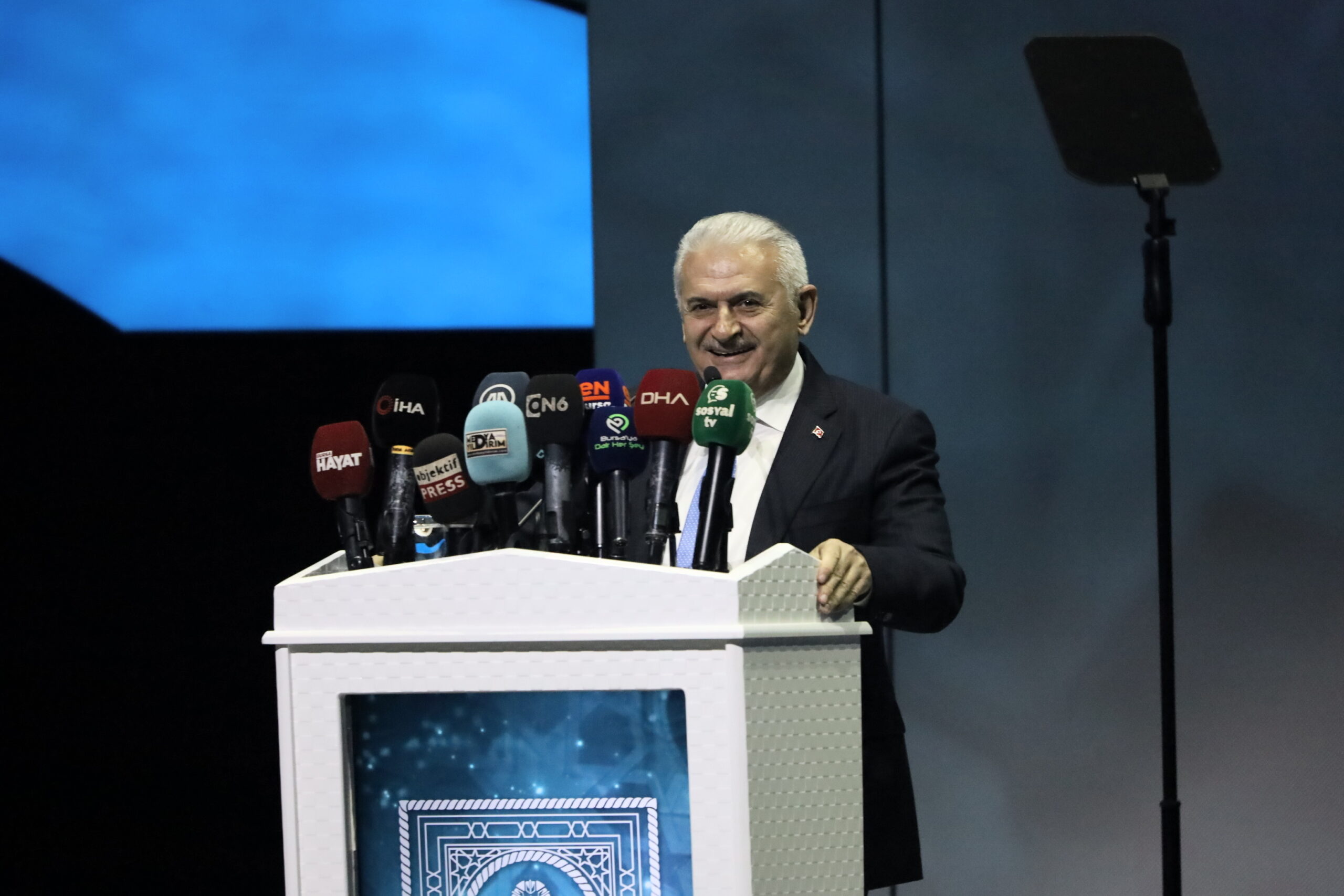Türk dünyasının sesi Bursa semalarından yükseldi 3 31351 MTYyNDRhYj 2 scaled