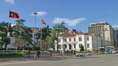 Bursa’da Heykel’in son hali görenleri şaşırtıyor!