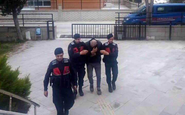 Bursa’nın İznik ilçesinde 4 köye giden yoldaki köprünün demirleri çalındı.