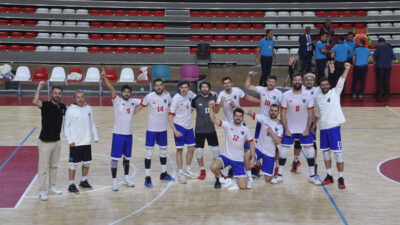 Voleybol Erkekler 2. Ligi yarı final etabında grubunda ilk ikiye