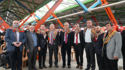 Yörüklerden Cavit Çağlar’a Barış Ödülü