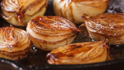 Pişmiş soğanın üzerine kimyon ekleyip yerseniz…